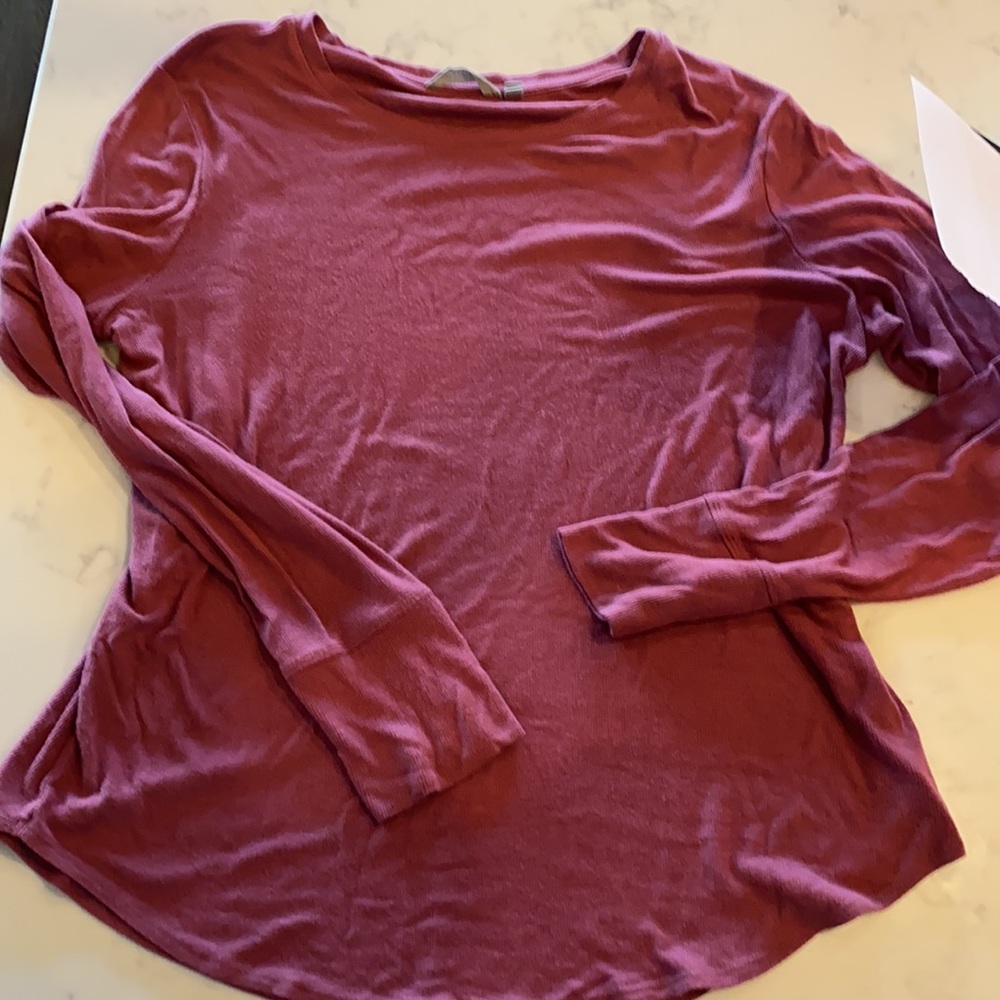 Pink Long Sleeve Athleta Top!